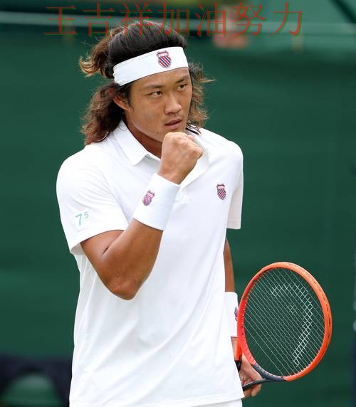 张之臻最新动态引发关注 球迷对表现评价两极分化 张之臻最新动态引发关注 球迷对表现评价两极分化